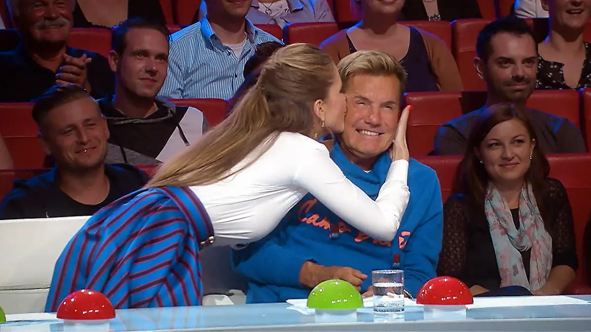 Schmusereien stehen bei der Jury hoch im Kurs Das Supertalent 2016: Finale