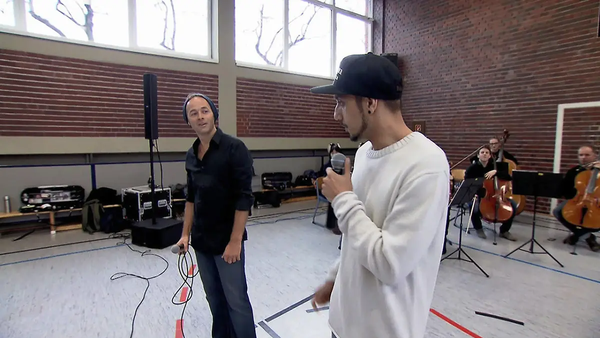 Supertalent-Finalist macht Schule: "Klassik ist cool!"  "Mannheimer Schule 2.0" bewegt die Jugend