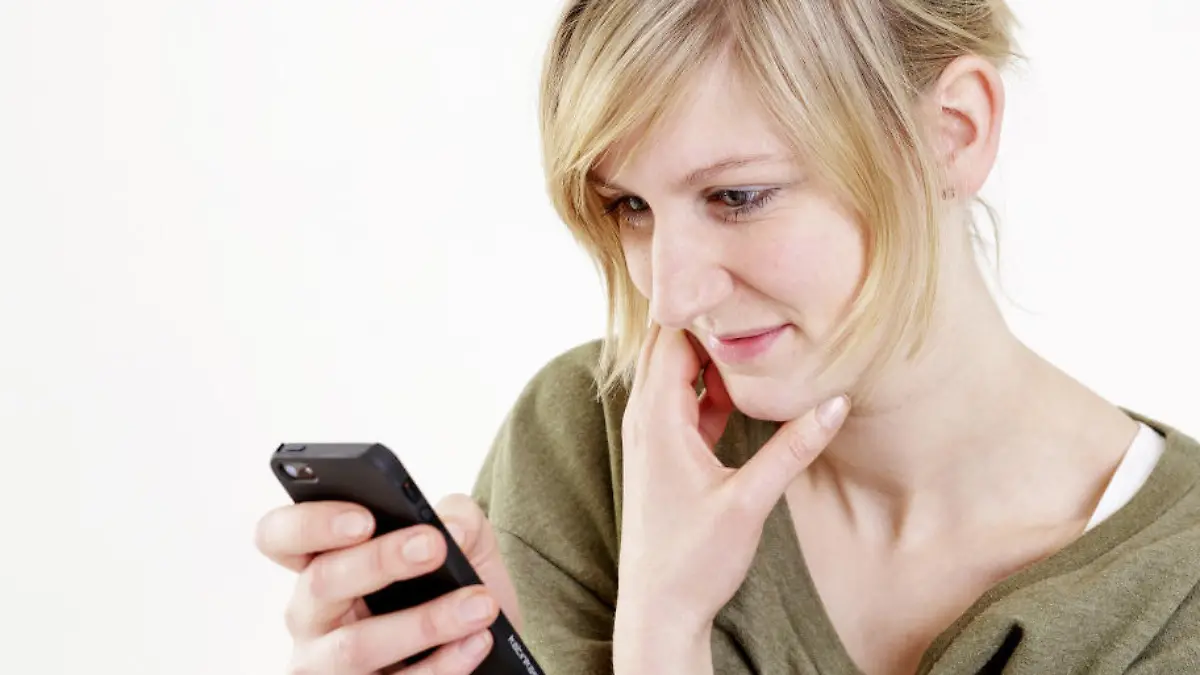 So erkennen Sie seriöse Handyreparatur-Angebote im Netz Handydisplay gerissen?