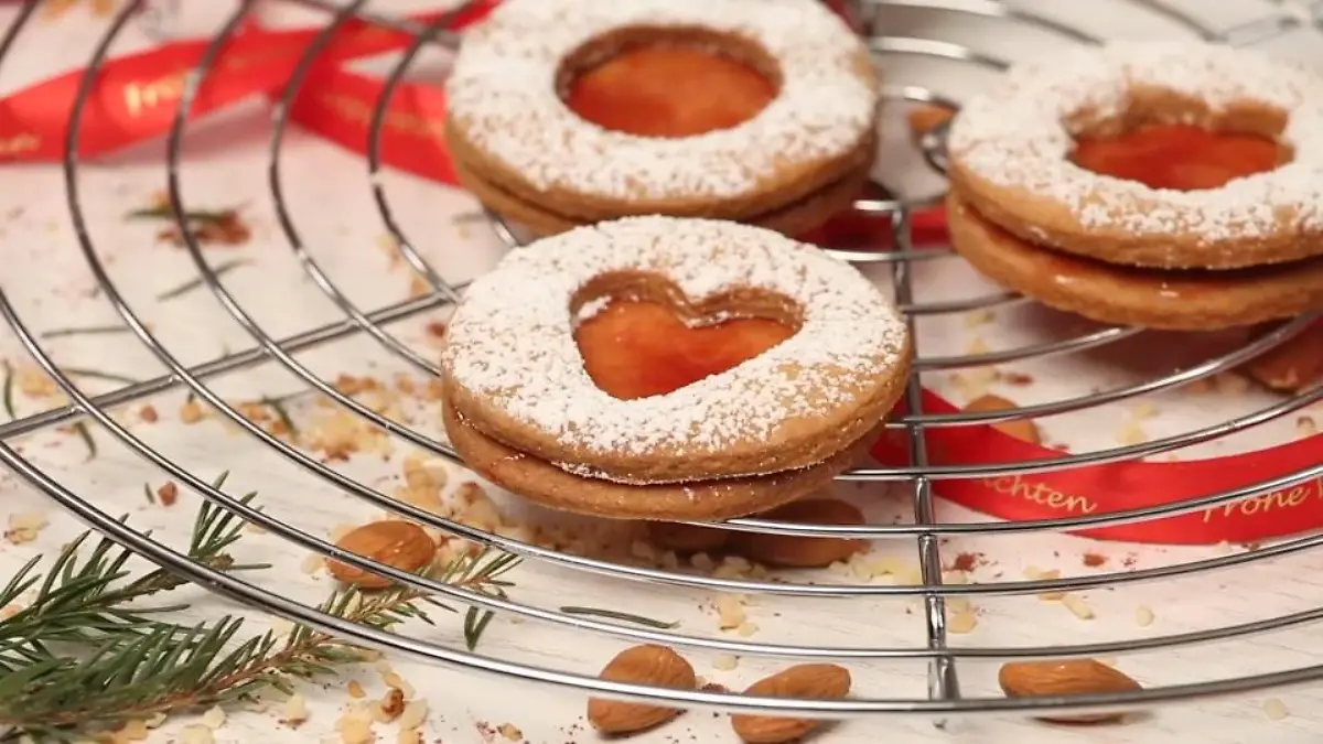 Plätzchen backen: Linzer Plätzchen Nicht nur hübsch anzuschauen