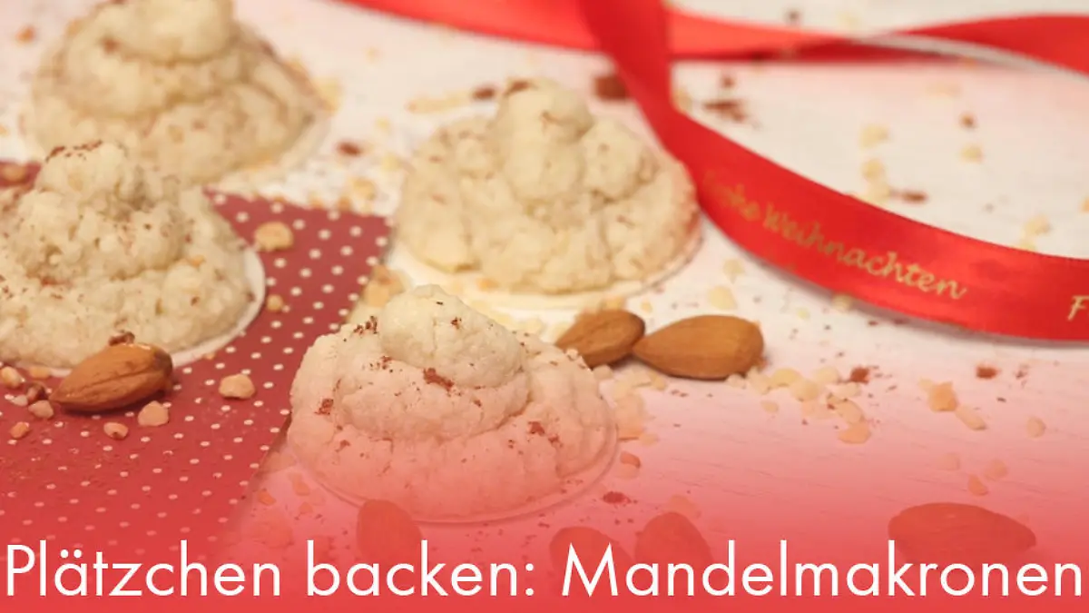 Plätzchen backen: Mandelmakronen Ein nussiger Weihnachtstraum