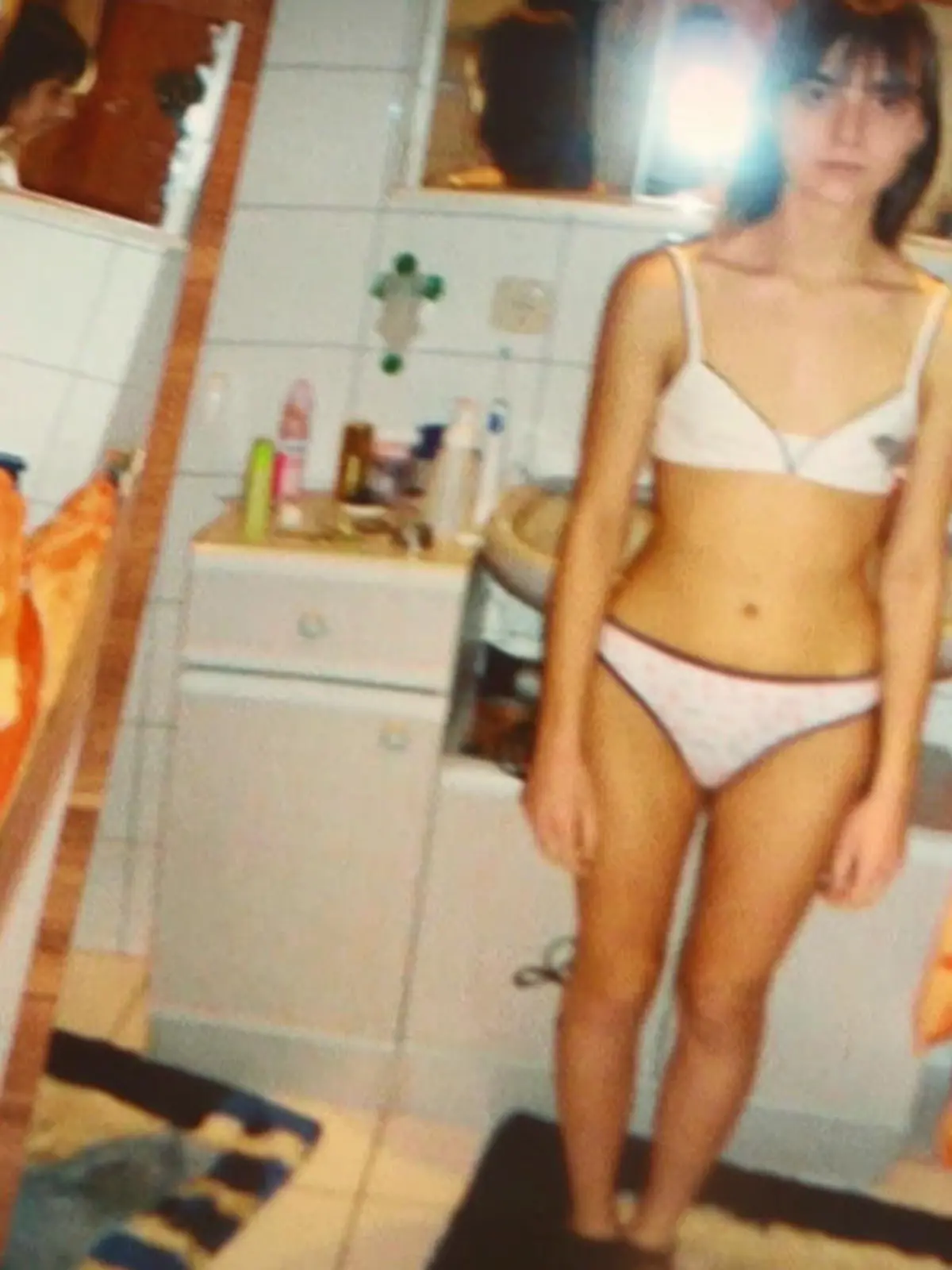 Bild zu: "So besiegte die 14-jährige Celine ihre Essstörung"