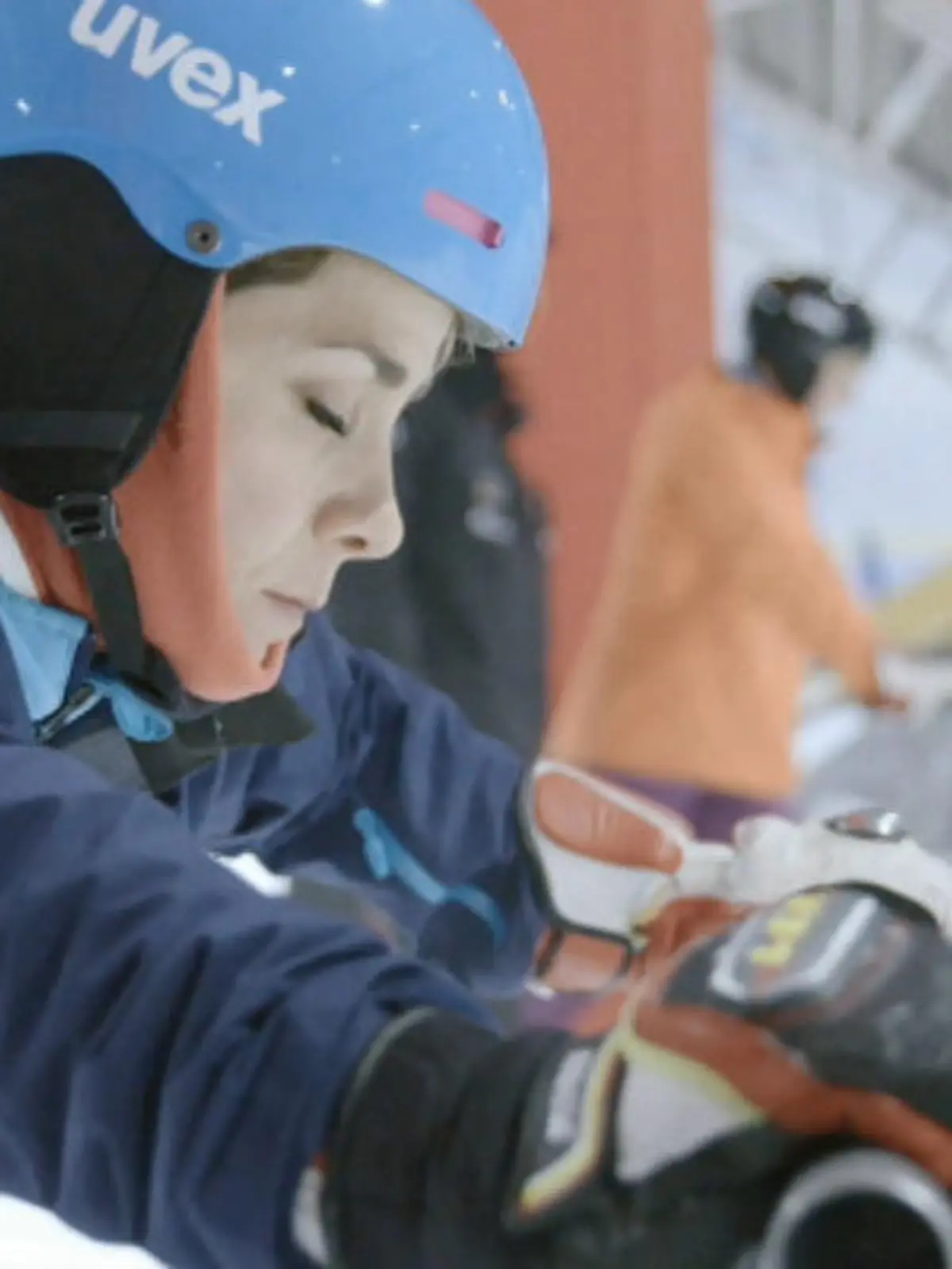 Bild zu: "Vorm Wettkampf sind die Konkurrentinnen angespannt"