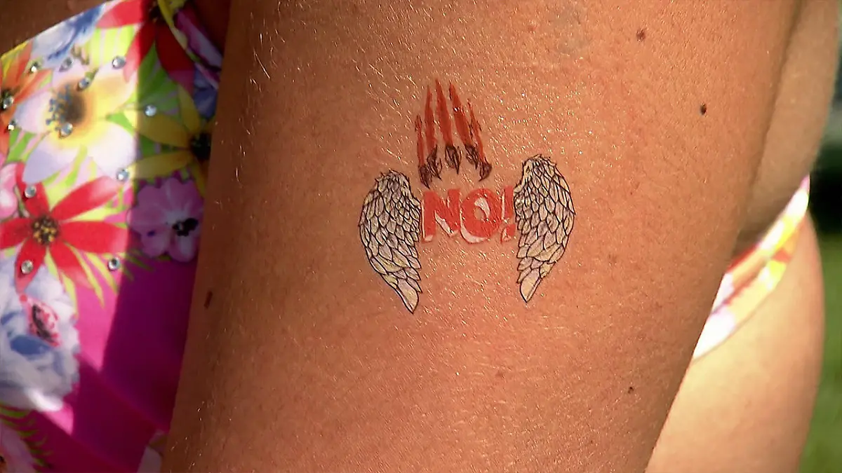 Tattoo soll Kinder im Freibad vor Belästigung schützen "NEIN! Nicht mit mir!"