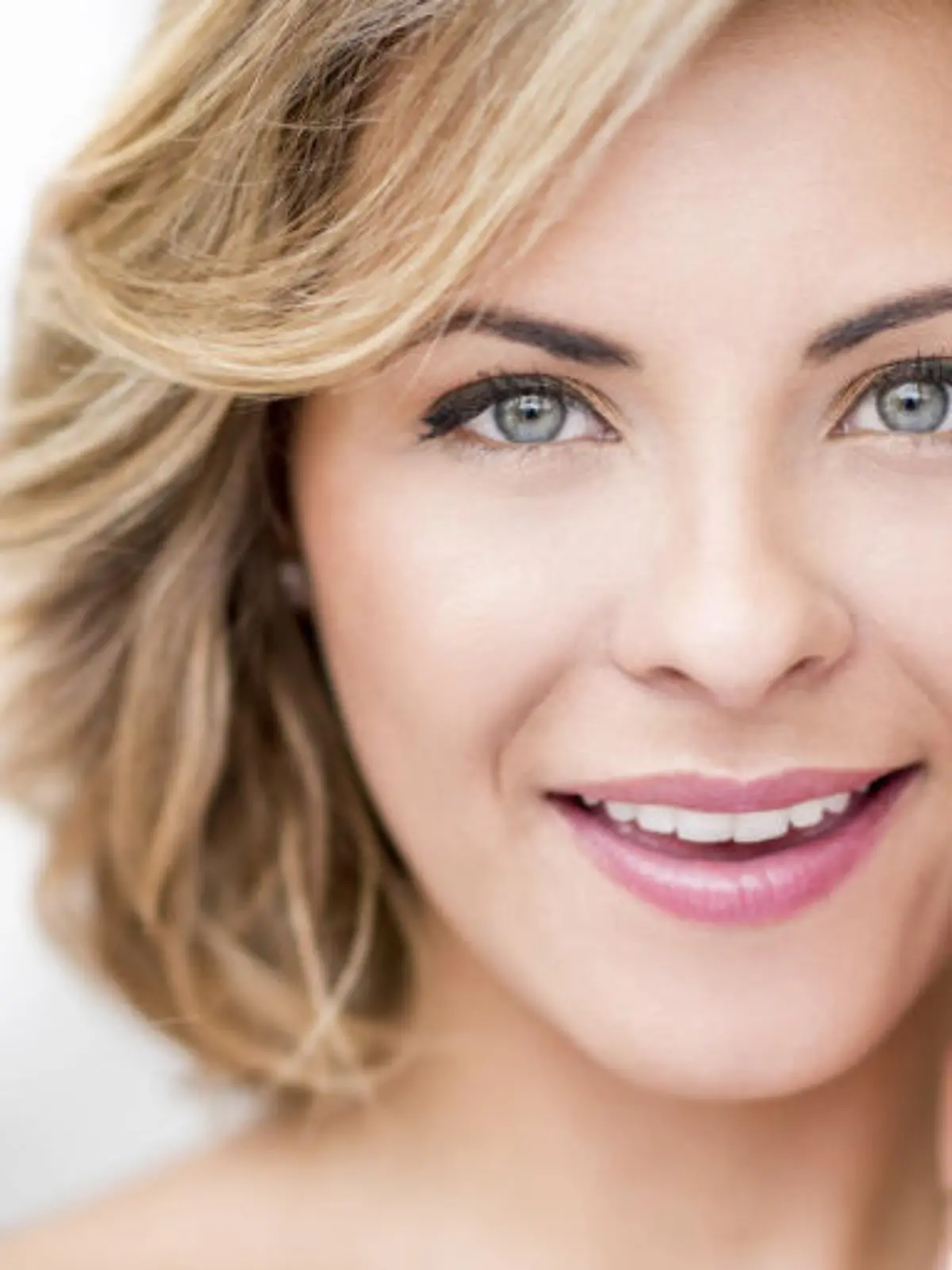 Bild zu: "Beautytools für die kosmetische Behandlung für Zuhause"