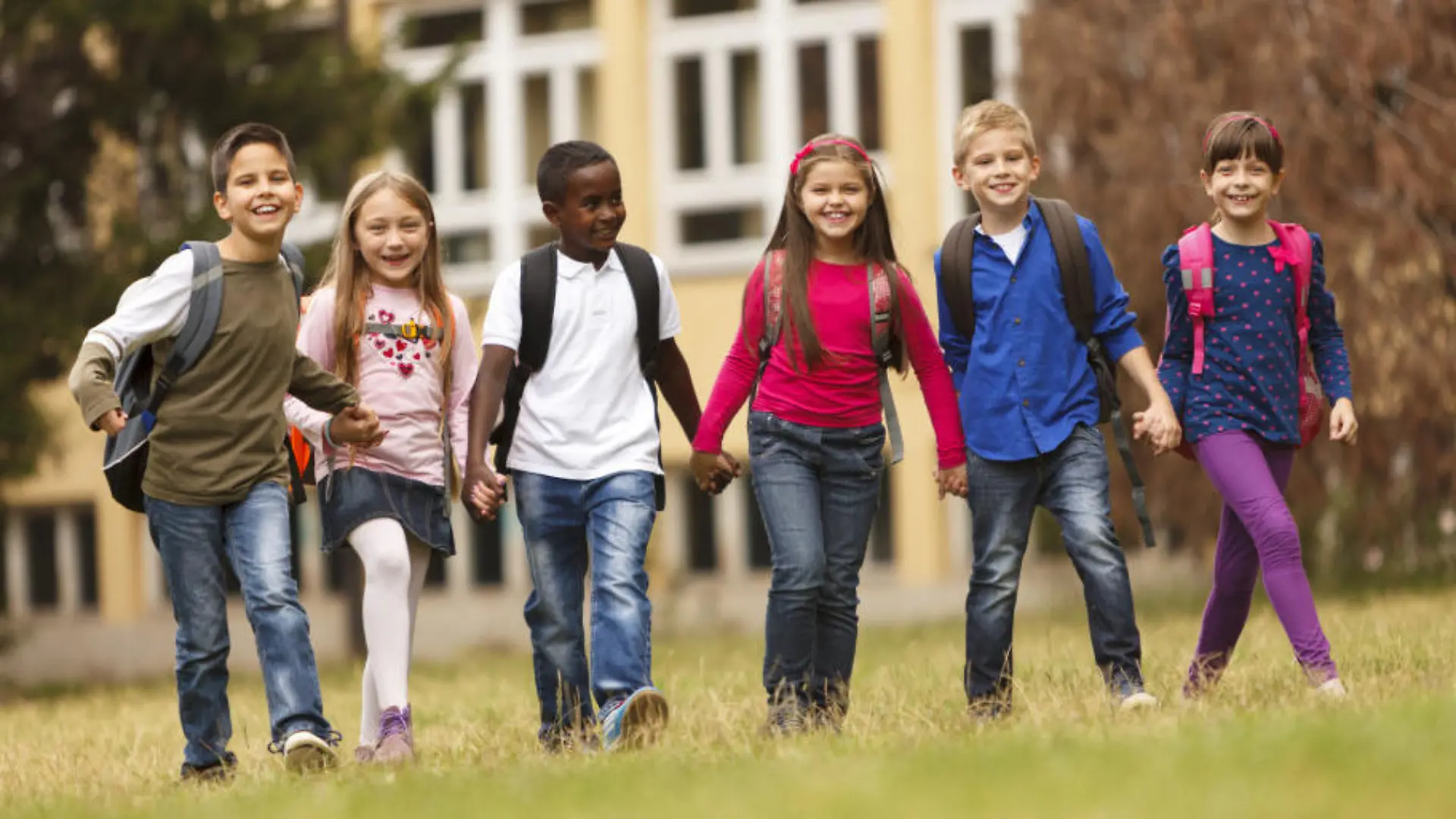 So geht's sicher zur Schule Allein oder in Begleitung?