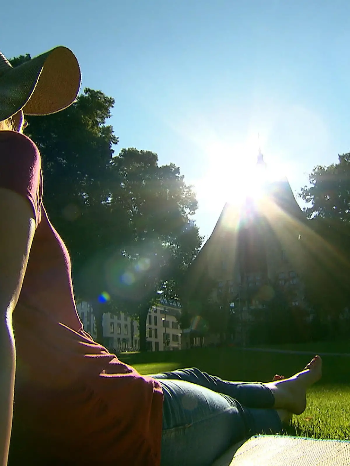 Bild zu: "Tipps vom Arzt: So genießen Sie Sommertage sicher"