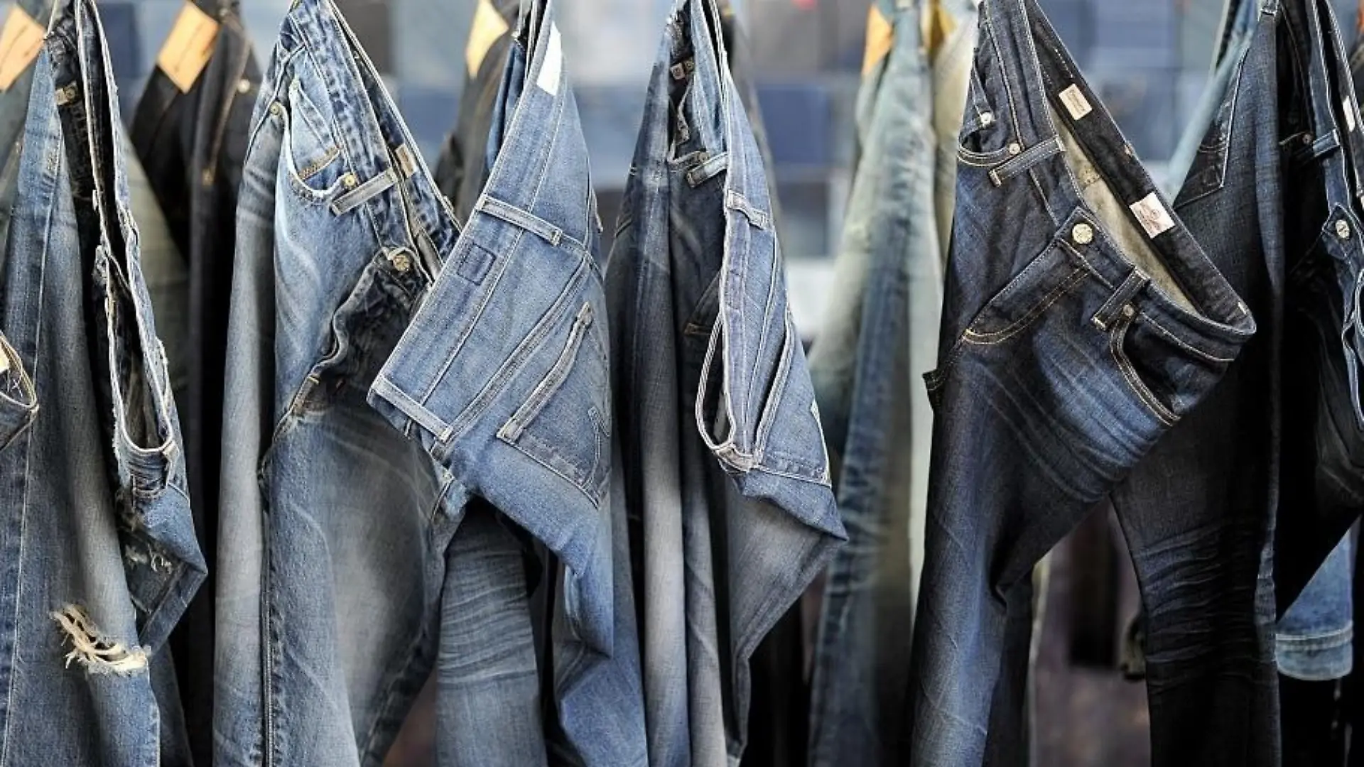 Warum fallen Hosen so unterschiedlich aus? Drei Hosen, eine Größe - trotzdem sitzen alle anders!