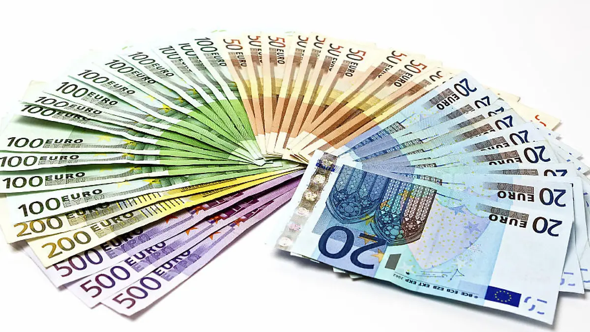 Bedingungsloses Grundgehalt - Kann das funktionieren? Pros und Contras zum Grundeinkommen