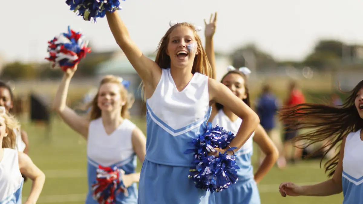 Diese Cheerleader träumen von der Weltmeisterschaft Ein Leck in der Teamkasse wird zum Verhängnis