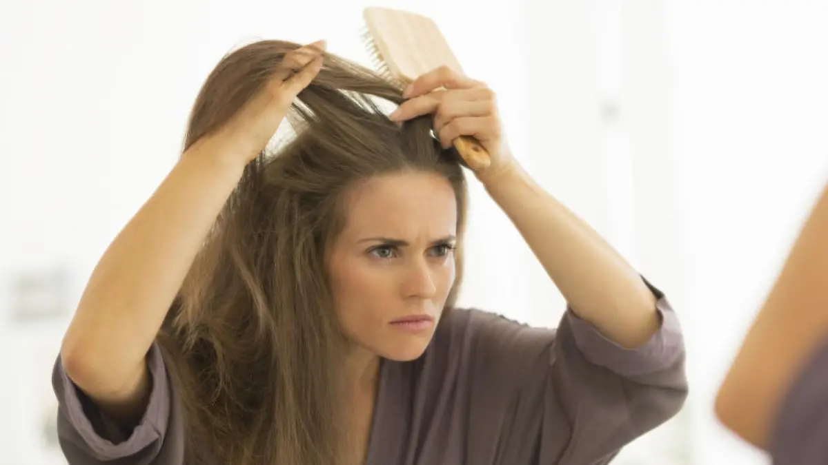 Dieses Öl hilft ganz natürlich gegen Schuppen! Kein teures Shampoo nötig