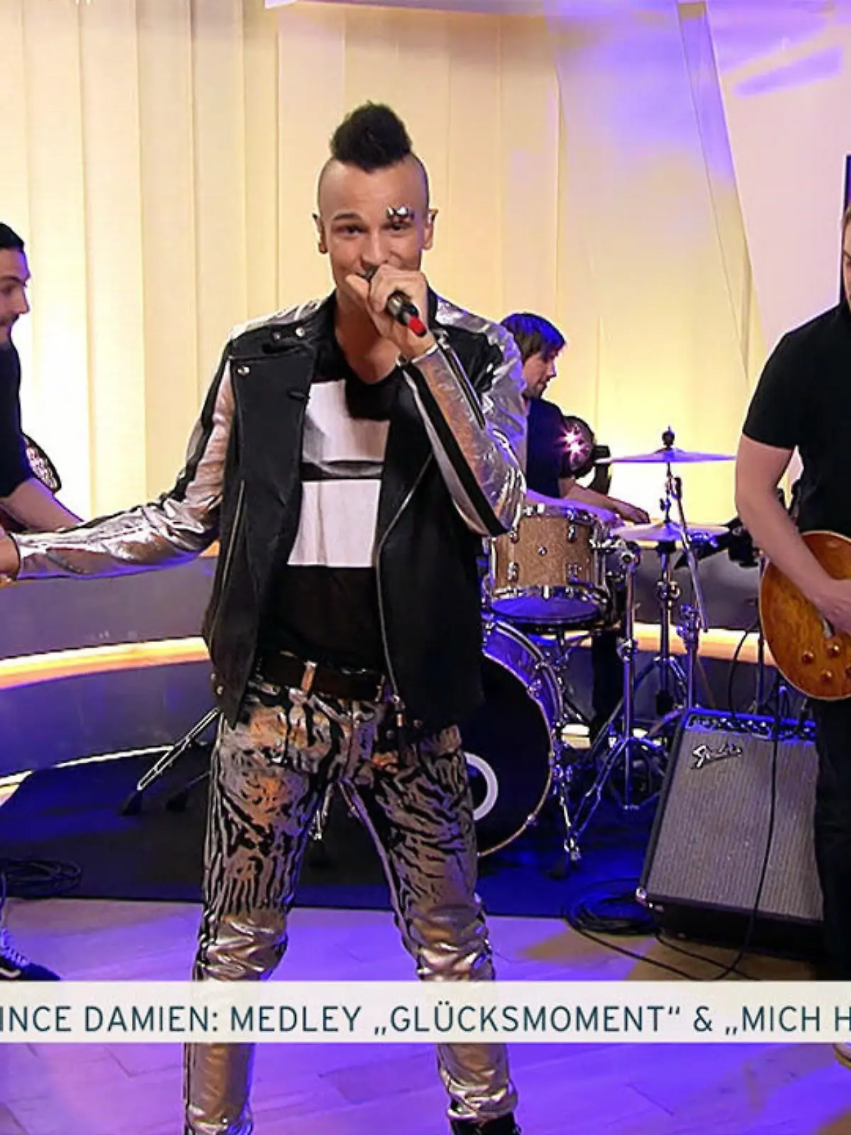 Bild zu: "Prince Damien mit einem neuen Medley "