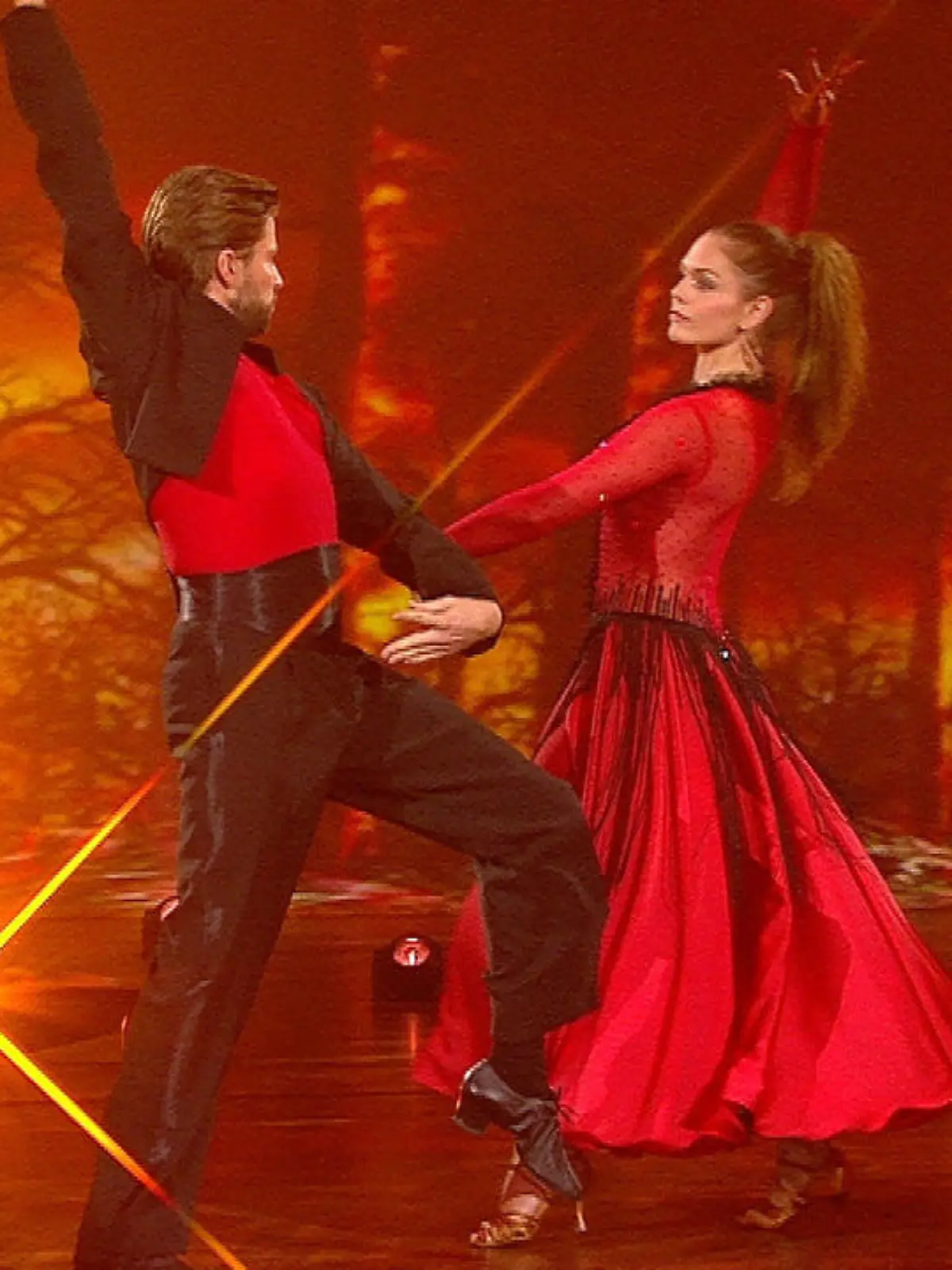 Bild zu: "Felix & Lisa scheitern mit dem Paso Doble "