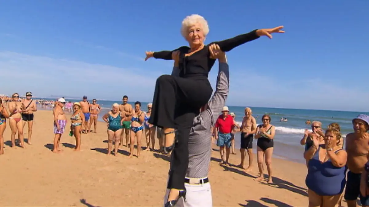 Paddy Jones ist mit 81 Jahren noch topfit! Sie will "Das Supertalent" werden