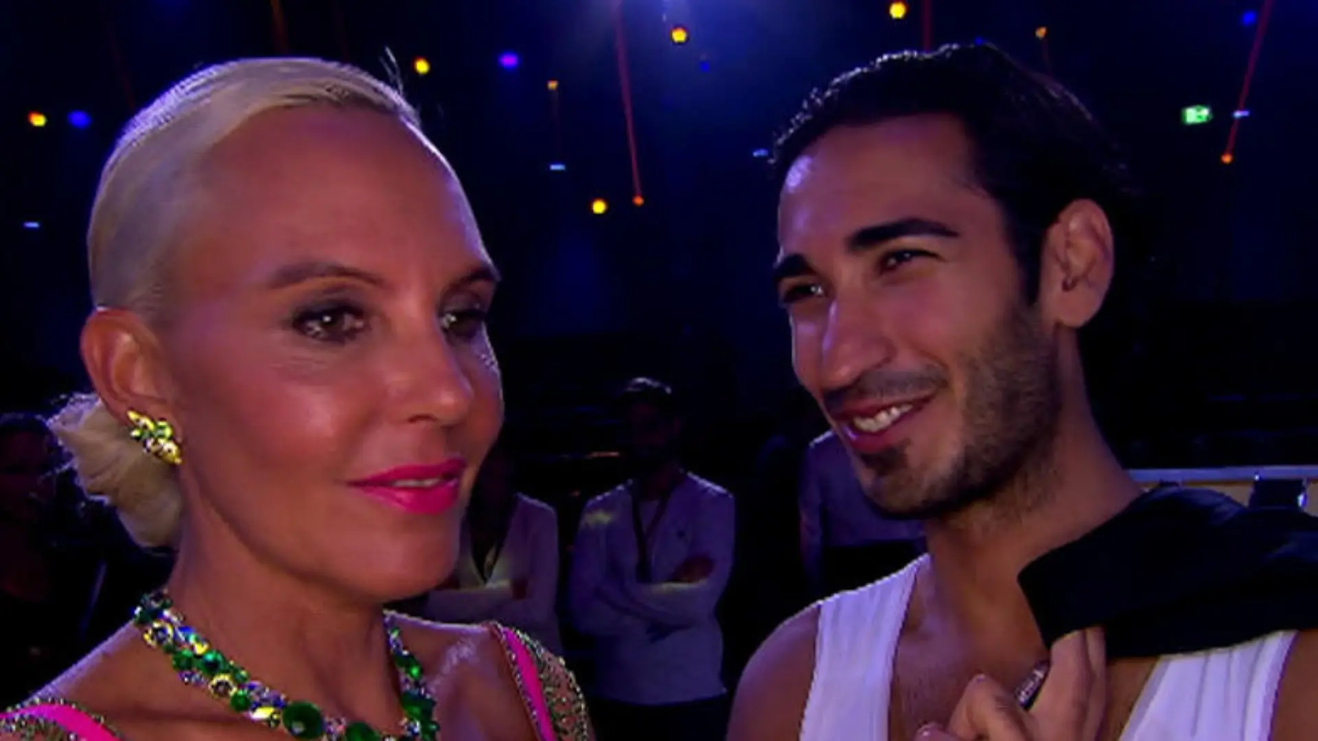Heiratspläne bei Natascha & Umut Total verliebt trotzt Aus bei "Stepping Out"