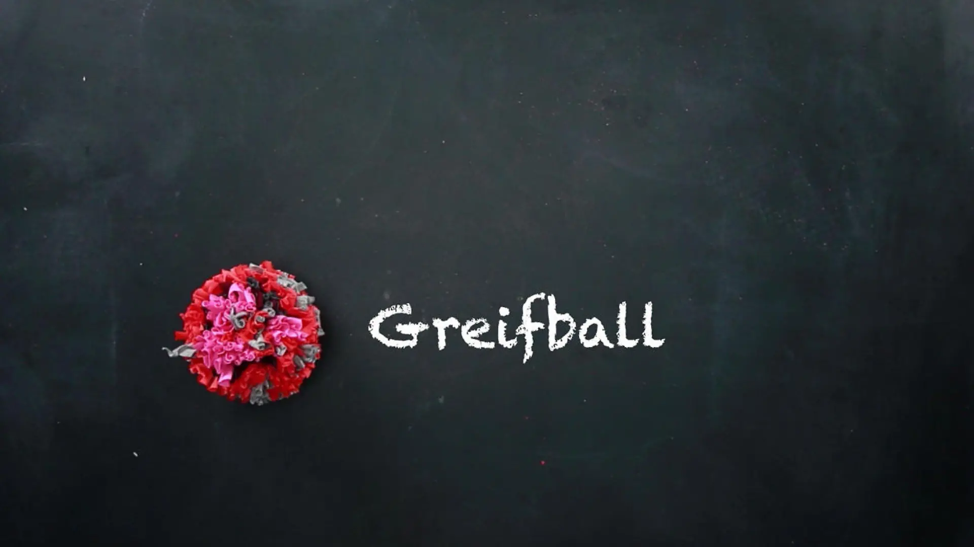 Pompon basteln: Aus alten Shirts wird ein bunter Greifball Do-it-yourself