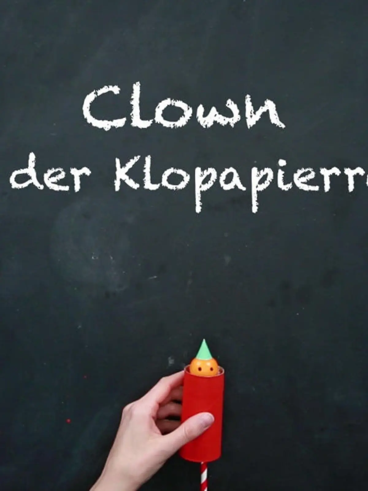 Bild zu: "Bastel-Idee: Lustiger Clown aus der Klopapierrolle"