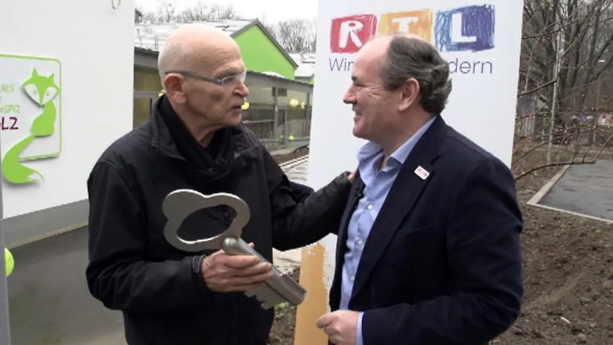 Günter Wallraff eröffnet Kinderhospiz in Wuppertal Für Familien mit schwerkranken Kindern