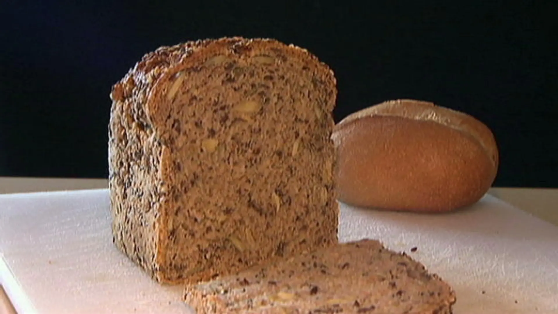 Eklig: Schweineborsten im Brot Foodwatch warnt Vegetarier