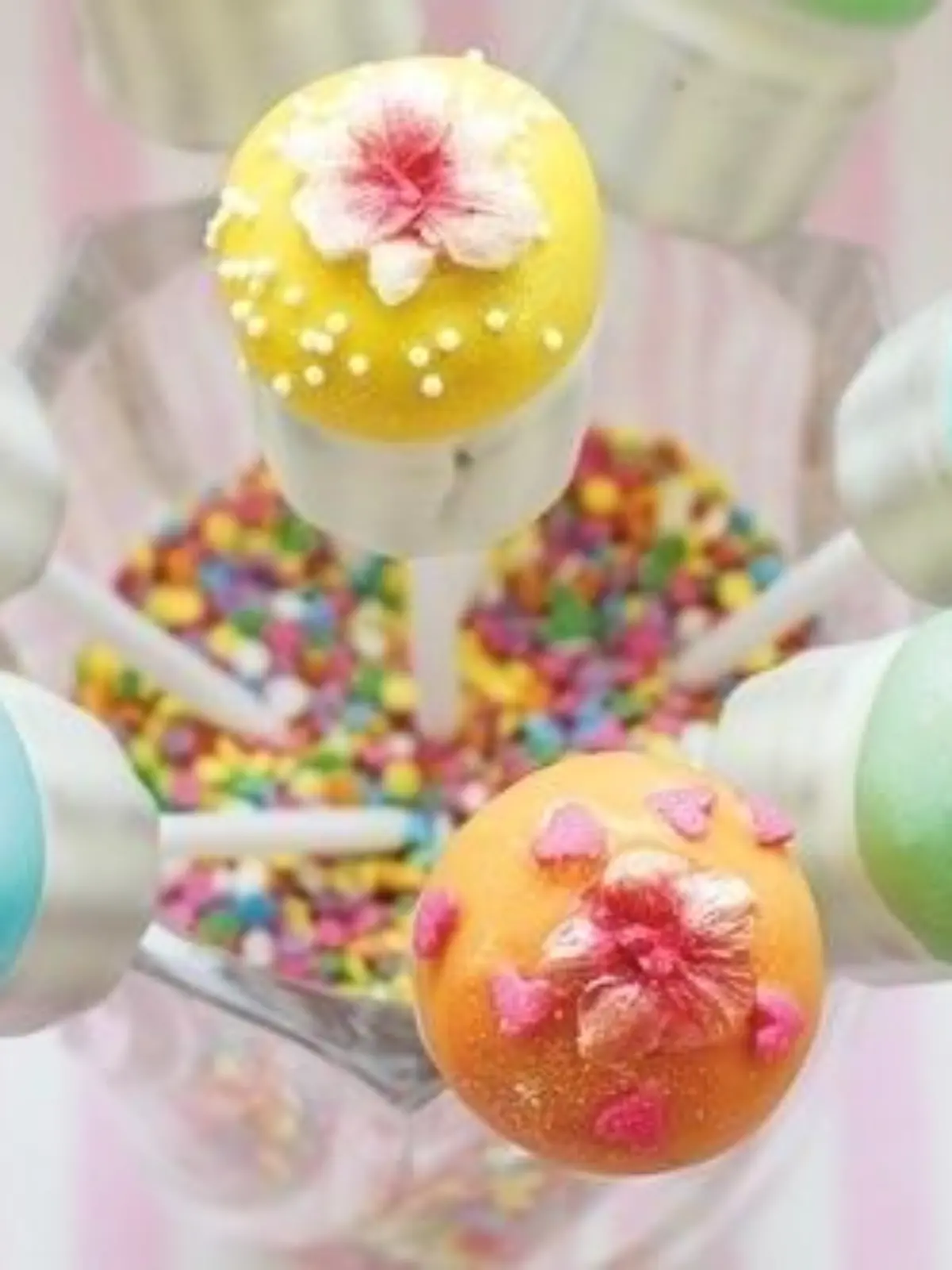 Bild zu: "Backformen für Cake Pops und Cupcakes im Test"