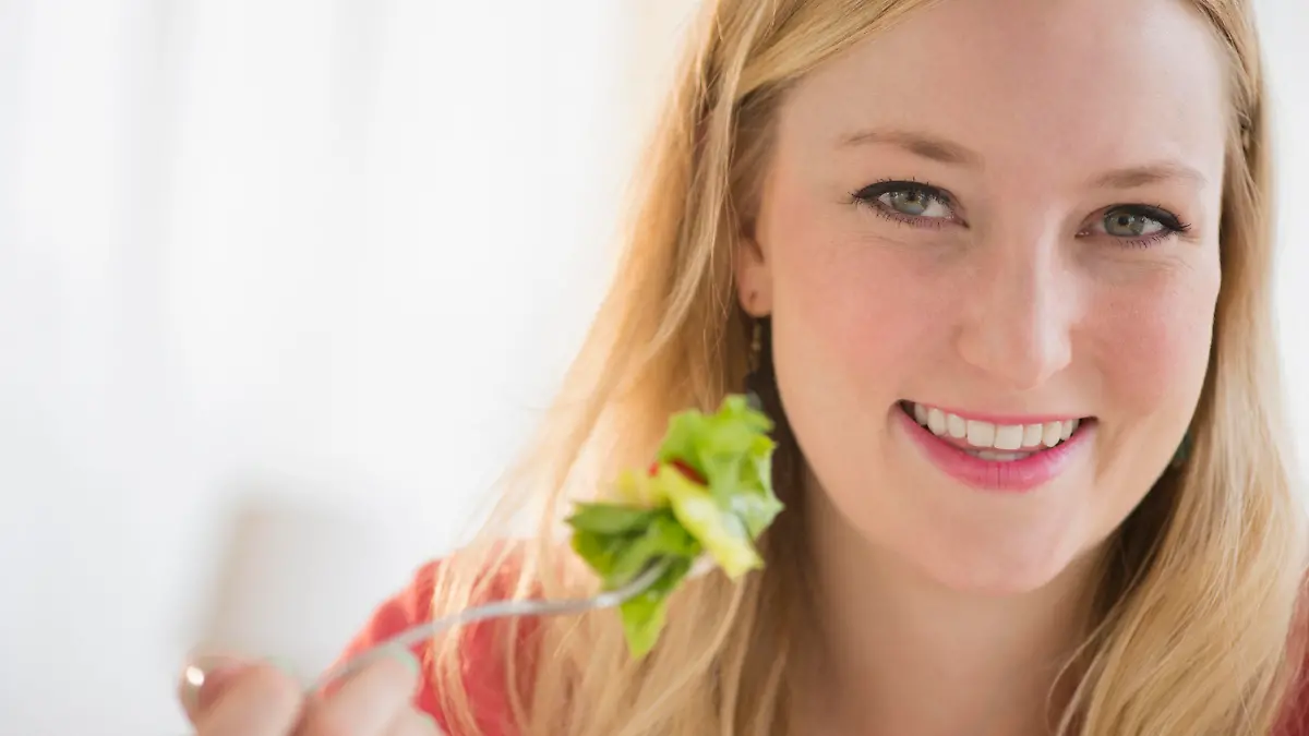 Wenn nur noch Gesundes auf den Tisch kommt Orthorexia nervosa: Krankhaftes Essverhalten