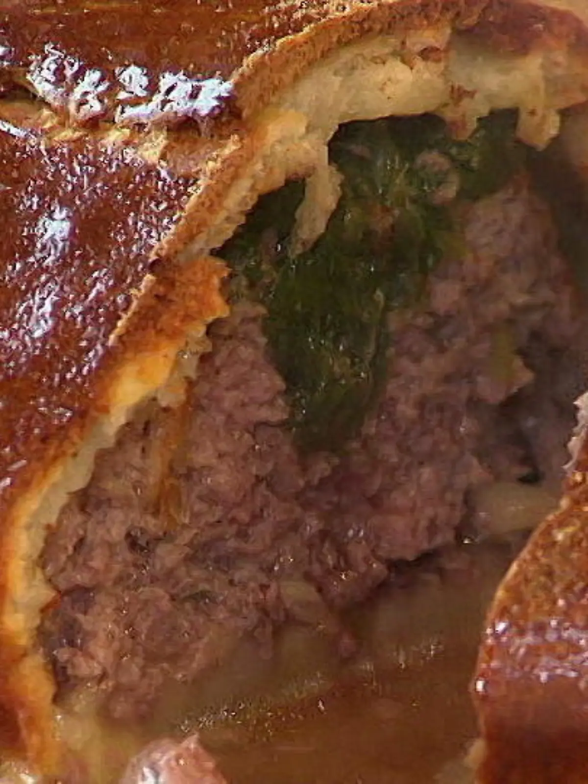 Bild zu: "Unser Lieblingsgericht: Hackbraten im Teigmantel"