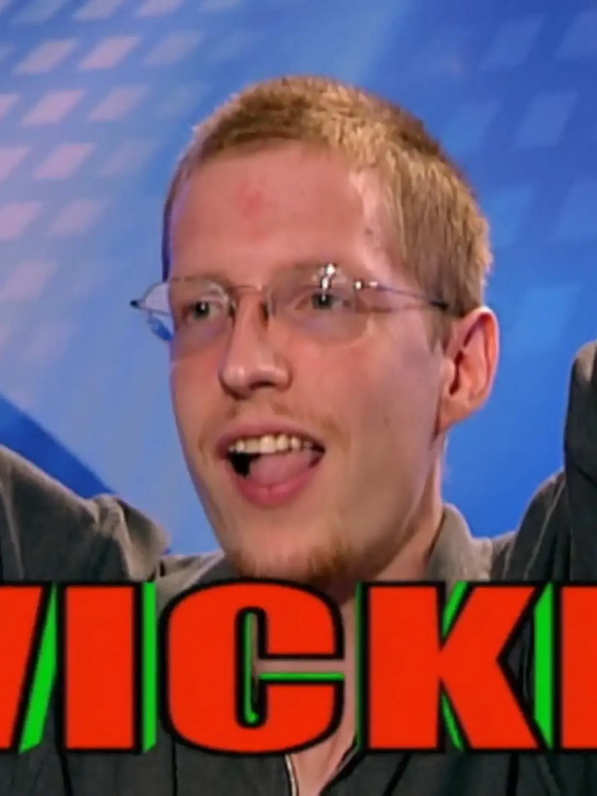 2010 hatte Andreas Gerlich seinen ersten Auftritt bei DSDS. Kennen Sie nicht? Wie wäre es mit „Alfi Hartkor“? Da klingelt’s, oder? Wie es der Kult-Kandidat über die Jahre geschafft hat, Jury und Publikum nachhaltig zu traumatisieren, zeigen wir hier.