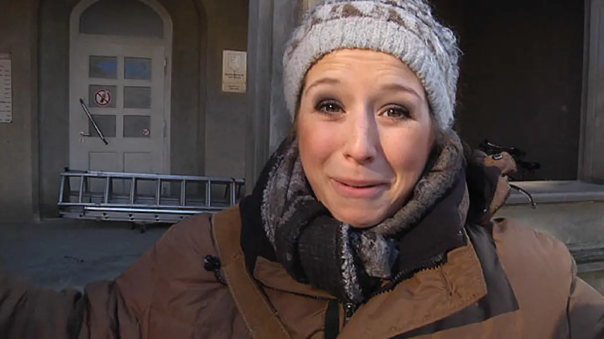 Bibbern beim GZSZ-Außendreh Die GZSZ-Schauspieler frieren vor der Kamera