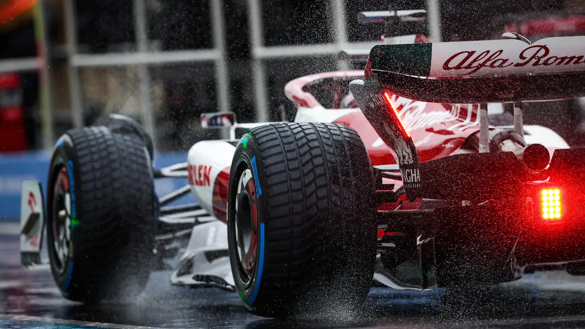77 BOTTAS Valtteri fin, Alfa Romeo F1 Team ORLEN C42, action during the Formula 1 AWS Grand Prix du Canada 2022, 9th round of the 2022 FIA Formula One World Championship, WM, Weltmeisterschaft on the Circuit Gilles Villeneuve, from June 17 to 19, 2022 in Montreal, Canada - F1 - CANADIAN GRAND PRIX 2022 DPPI/Panoramic PUBLICATIONxNOTxINxFRAxITAxBEL 20220618_GOOD1099