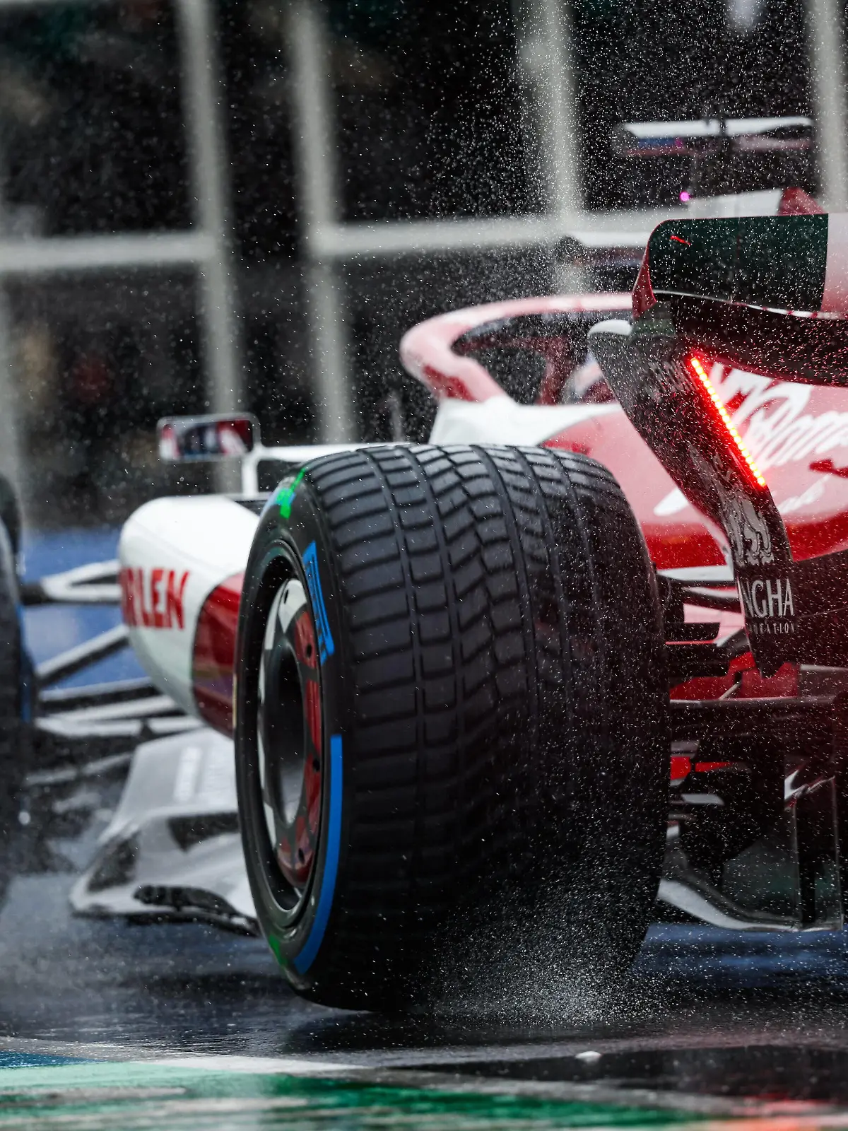  77 BOTTAS Valtteri fin, Alfa Romeo F1 Team ORLEN C42, action during the Formula 1 AWS Grand Prix du Canada 2022, 9th round of the 2022 FIA Formula One World Championship, WM, Weltmeisterschaft on the Circuit Gilles Villeneuve, from June 17 to 19, 2022 in Montreal, Canada - F1 - CANADIAN GRAND PRIX 2022 DPPI/Panoramic PUBLICATIONxNOTxINxFRAxITAxBEL 20220618_GOOD1099