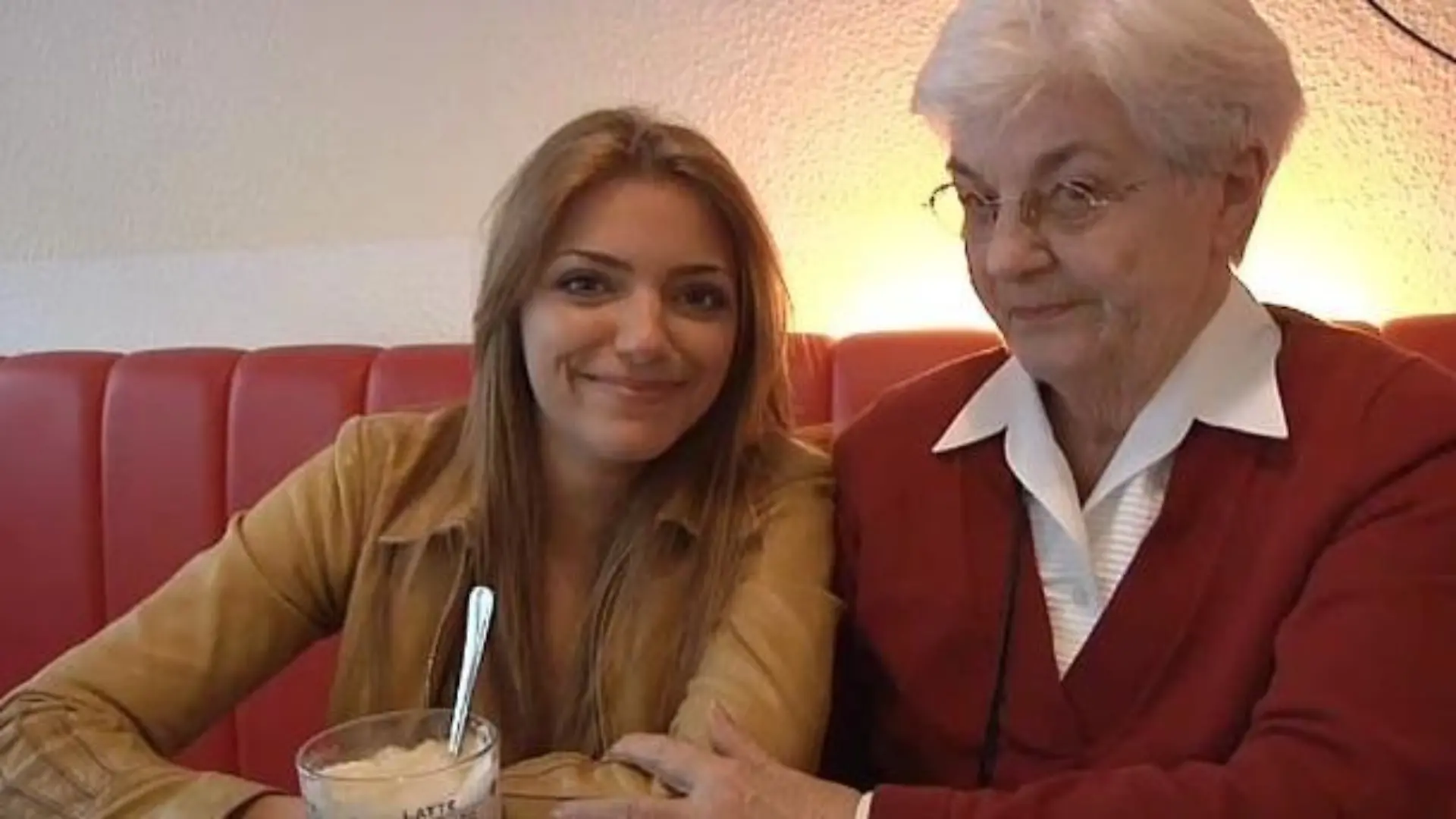 Anne und Oma 