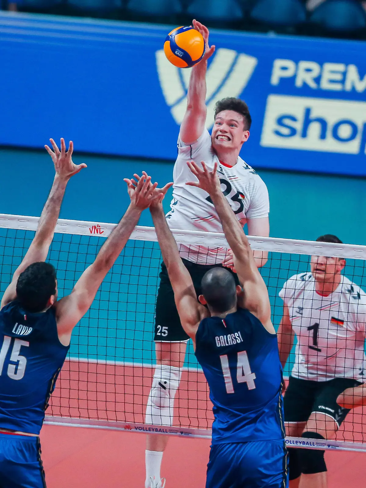  220622 -- QUEZON CITY, June 22, 2022 -- Germany s Lukas Maase top spikes the ball during the FIVB Volleyball Nations League Men s Pool 3 match between the Italy and Germany in Quezon City, the Philippines on June 22, 2022.  SPPHILIPPINES-QUEZON CITY-FIVB VOLLEYBALL NATIONS LEAGUE-ITALY VS GERMANY ROUELLExUMALI PUBLICATIONxNOTxINxCHN