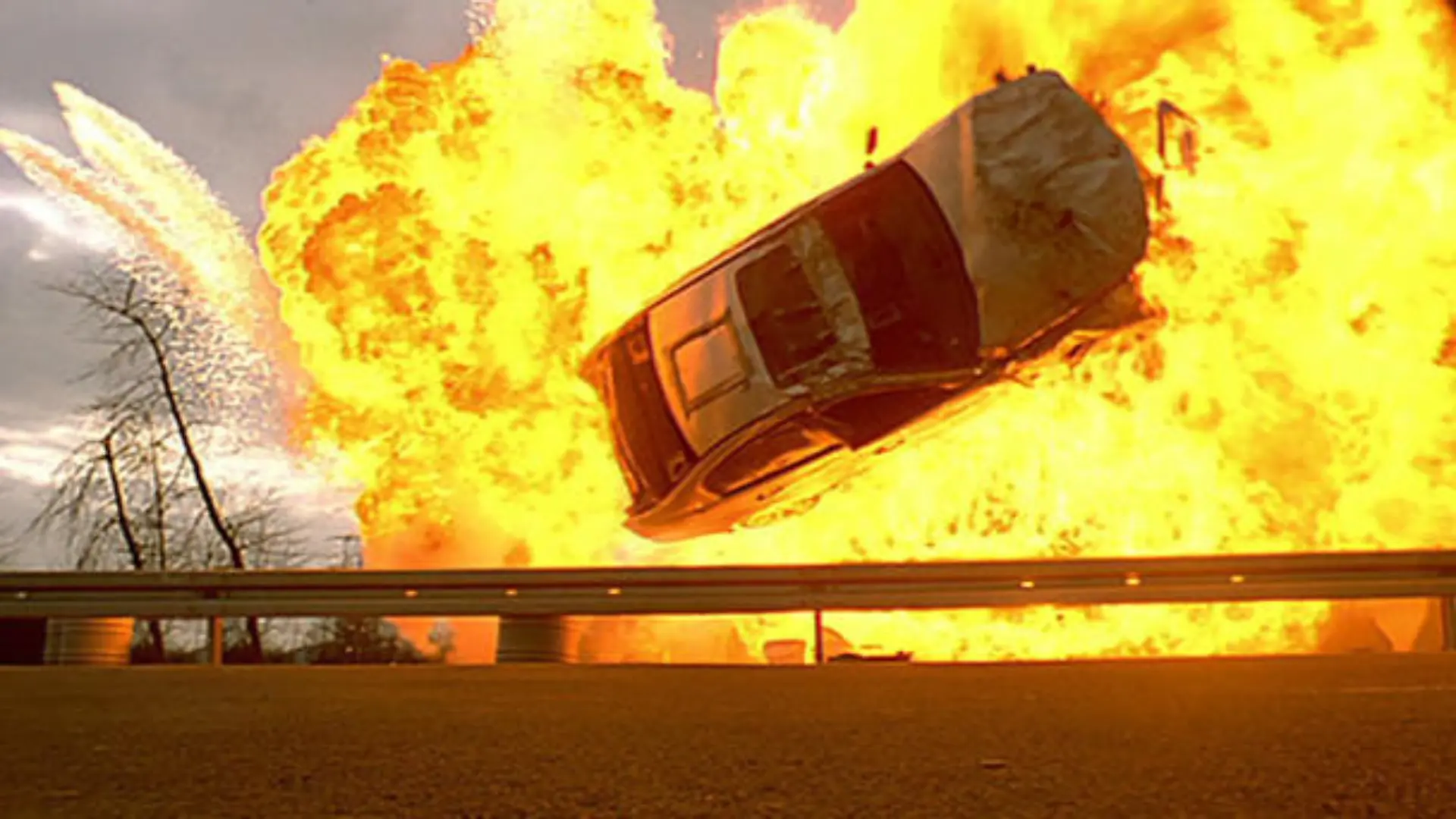 Explosion auf der Autobahn Folge: Wettlauf gegen die Zeit