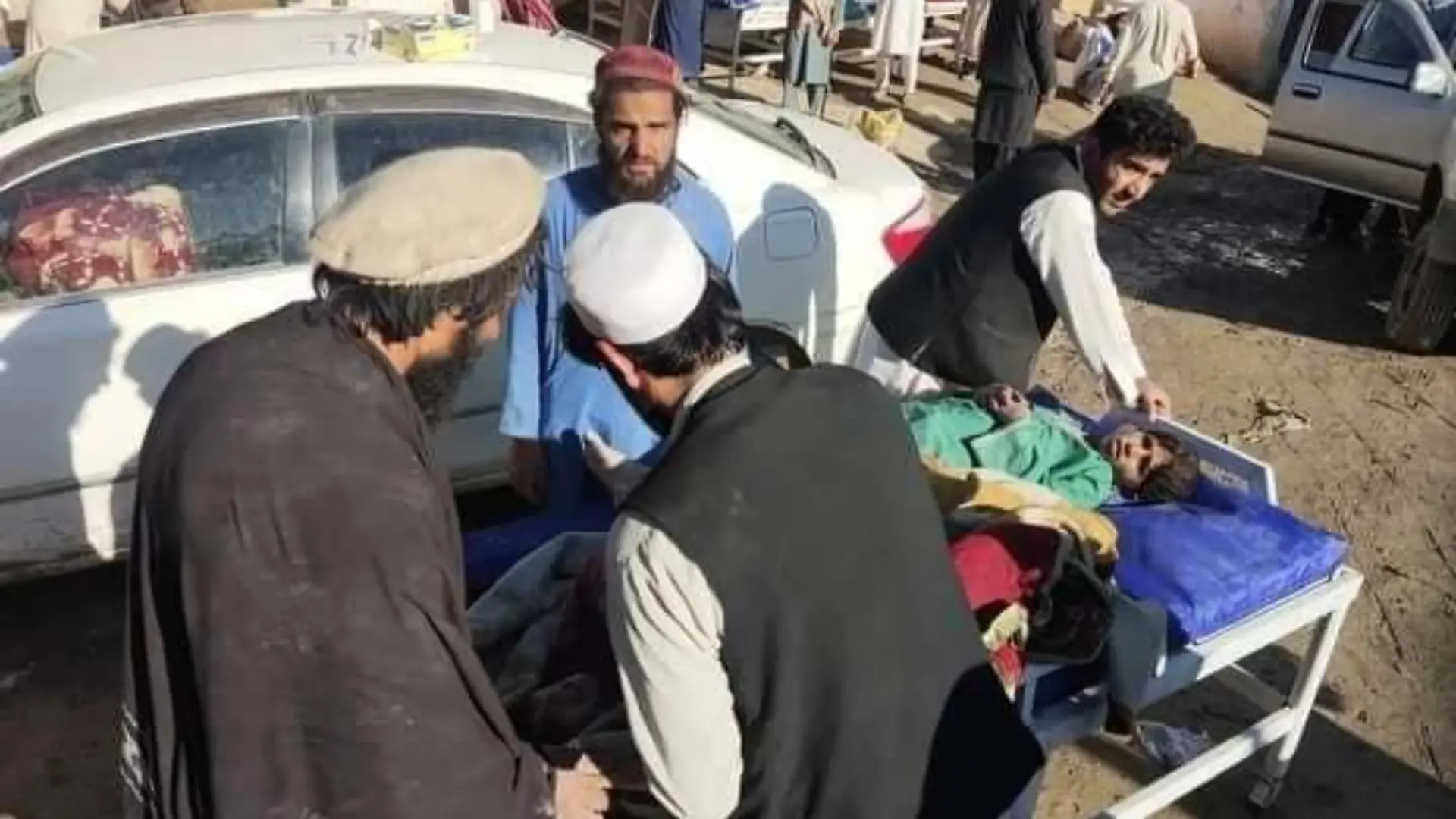 Verletzte nach dem schweren Erdbeben in Afghanistan.
