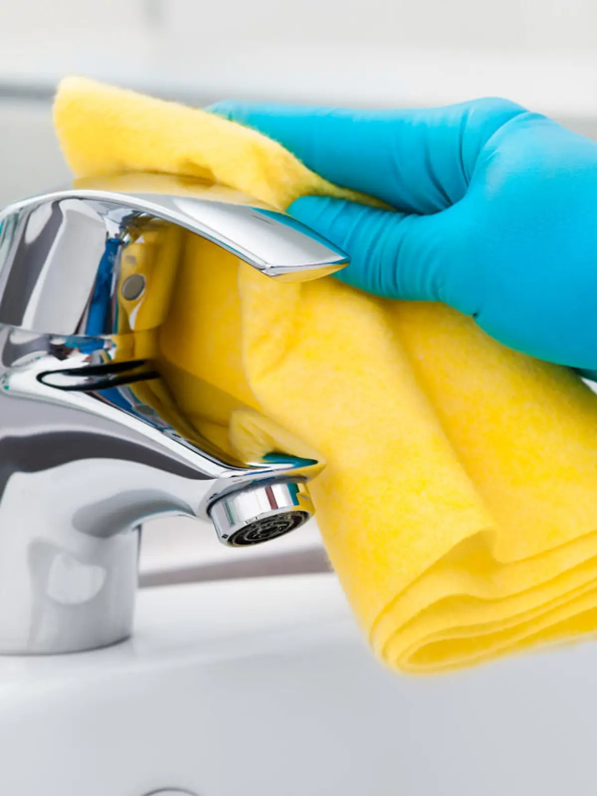 Badezimmer putzen