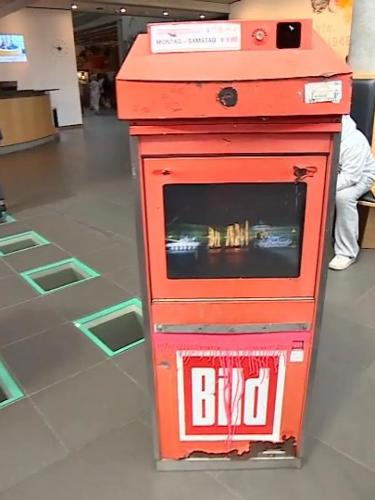 Bild zu: "Ausstellung in Museum"