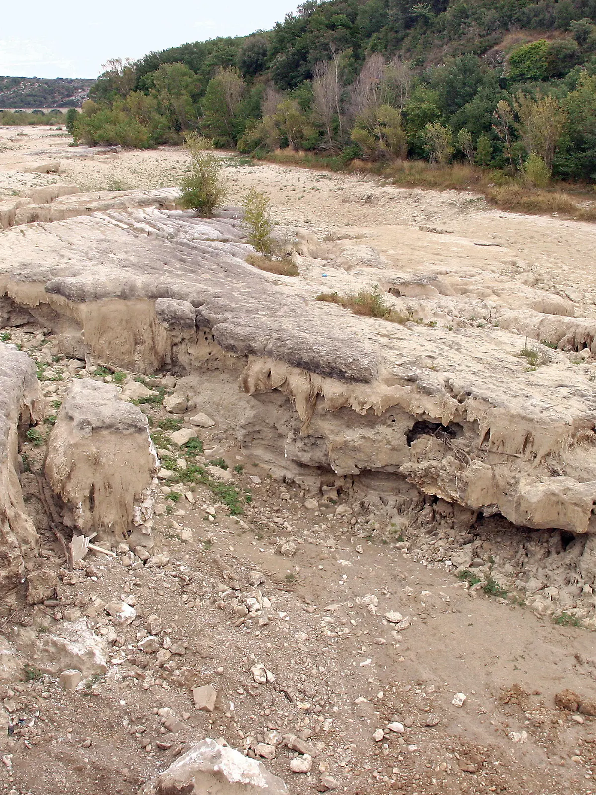 The Gardon's river dries totally up because of the midsummer heat in Dions, South of France, on July 30, 2006. Photo by Pascal Parrot +++(c) dpa - Report+++