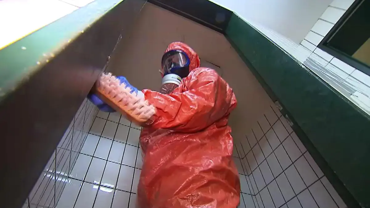 Sanitäter Erik Heinzen ist Teilnehmer des Tatortreiniger-Kurses.