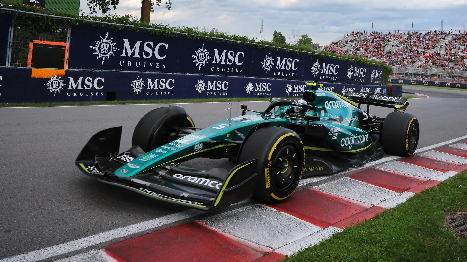 Formula One F1 - Canadian Grand Prix - Circuit Gilles Villeneuve, Montreal, Canada - June 17, 2022 Aston Martin's Sebastian Vettel in action during practice REUTERS/Christinne Muschi