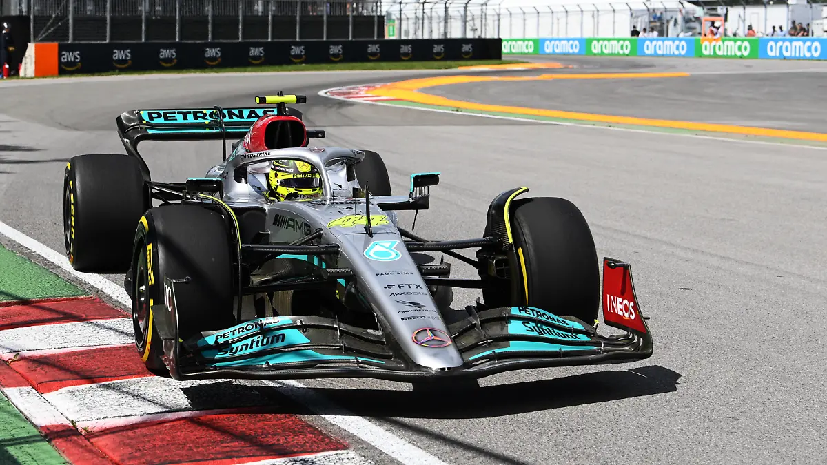 Formula 1 2022: Canadian GP CIRCUIT GILLES-VILLENEUVE, CANADA - JUNE 17: Sir Lewis Hamilton, Mercedes W13 during the Canadian GP at Circuit Gilles-Villeneuve on Friday June 17, 2022 in Montreal, Canada. Photo by Mark Sutton / Sutton Images Images PUBLICATIONxINxGERxSUIxAUTxHUNxONLY GP2209_195951DSC_0760
