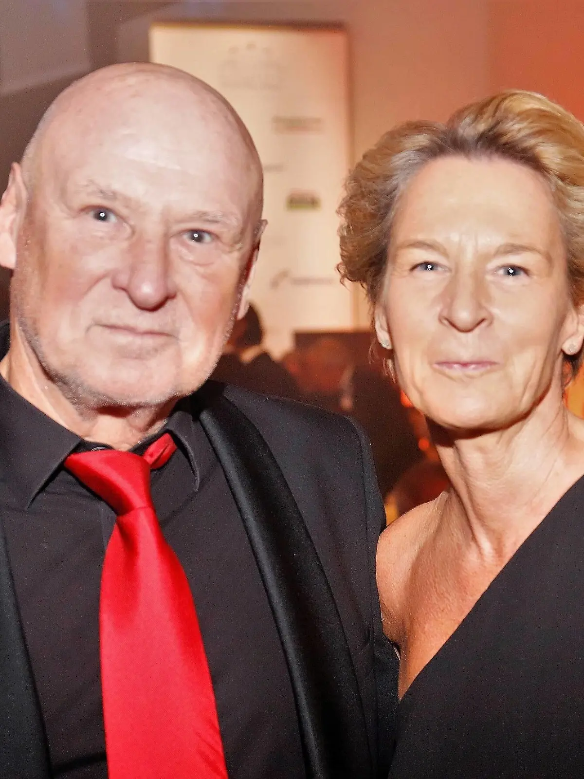 05.11.2022 Frankfurt am Main, Alte Oper 40. Deutschen SportpresseBall - Ballgäste Bundestrainerin Martina Voss-Tecklenburg mit Ehemann Hermann Tecklenburg emspor, *** 05 11 2022 Frankfurt am Main, Alte Oper 40 Deutsche SportpresseBall Ball guests Federal coach Martina Voss Tecklenburg with husband Hermann Tecklenburg emspor, 