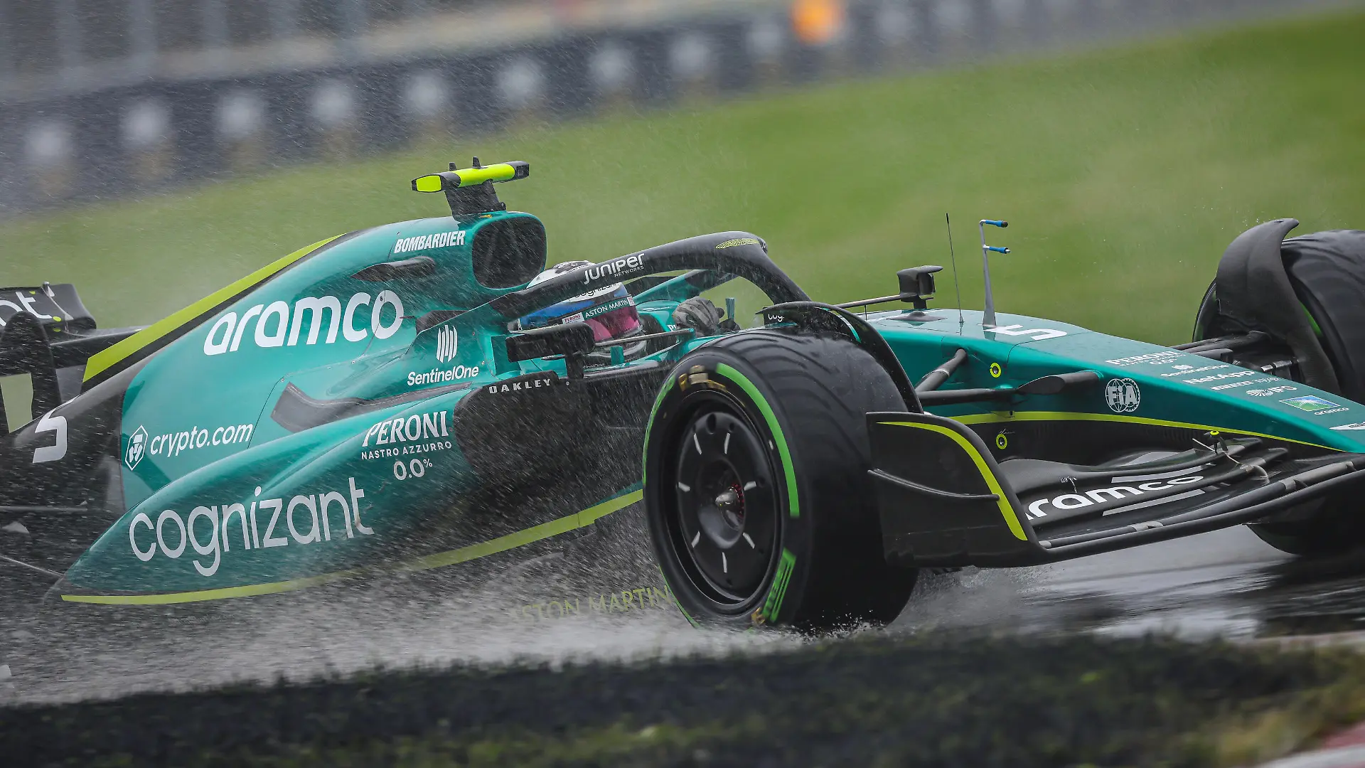  05 VETTEL Sebastian ger, Aston Martin F1 Team AMR22, action during the Formula 1 AWS Grand Prix du Canada 2022, 9th round of the 2022 FIA Formula One World Championship, WM, Weltmeisterschaft on the Circuit Gilles Villeneuve, from June 17 to 19, 2022 in Montreal, Canada - F1 - CANADIAN GRAND PRIX 2022 DPPI/Panoramic PUBLICATIONxNOTxINxFRAxITAxBEL GOOD1655