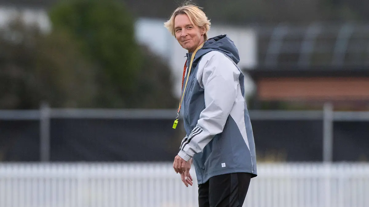 Martina Voss-Tecklenburg Deutschland, Bundestrainerin, AUS, Training DFB Frauen Nationalmannschaft, Deutschland, FIFA Frauen Fussball Weltmeisterschaft Australien 2023, 18.07.2023 AUS, Training DFB Frauen Nationalmannschaft, Deutschland, FIFA Frauen Fussball Weltmeisterschaft Australien 2023, 18.07.2023 Tuggerah *** Martina Voss Tecklenburg Germany, national coach , AUS, training DFB womens national team, Germany, FIFA Womens World Cup Australia 2023, 18 07 2023 AUS, training DFB womens national team, Germany, FIFA Womens World Cup Australia 2023, 18 07 2023 Tuggerah Copyright: xEibner-Pressefoto/Memmlerx EP_MMR