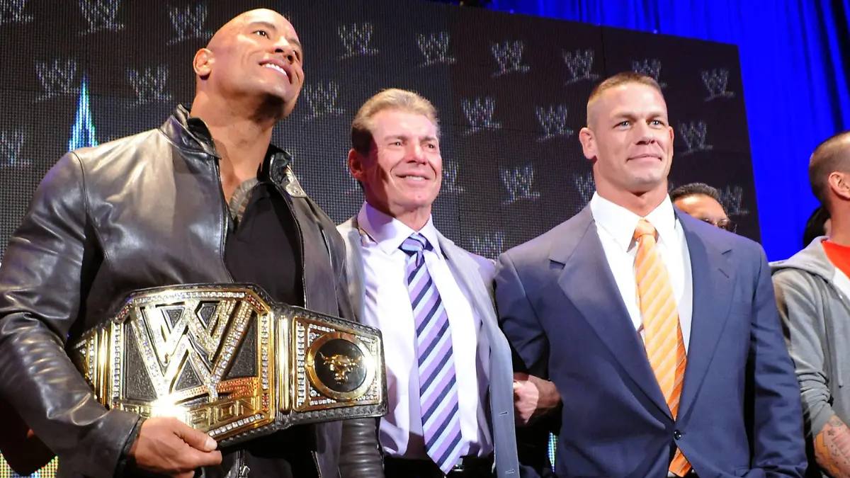 Bildnummer: 13333447  Datum: 04.04.2013  Copyright: imago/PicturePerfect
Dwayne Johnson The Rock and Vince McMahon and John Cena WRESTLEMANIA 29 PRESS CONFERENCE PUBLICATIONxNOTxINxUSAxUK NYPixs/PicturePerfect; Wrestling xas x0x 2013 quer 

Image number 13333447 date 04 04 2013 Copyright imago Picture Perfect Dwayne Johnson The Rock and Vince McMahon and John Cena Wrestlemania 29 Press Conference PUBLICATIONxNOTxINxUSAxUK NYPixs Picture Perfect Wrestling xas x0x 2013 horizontal  