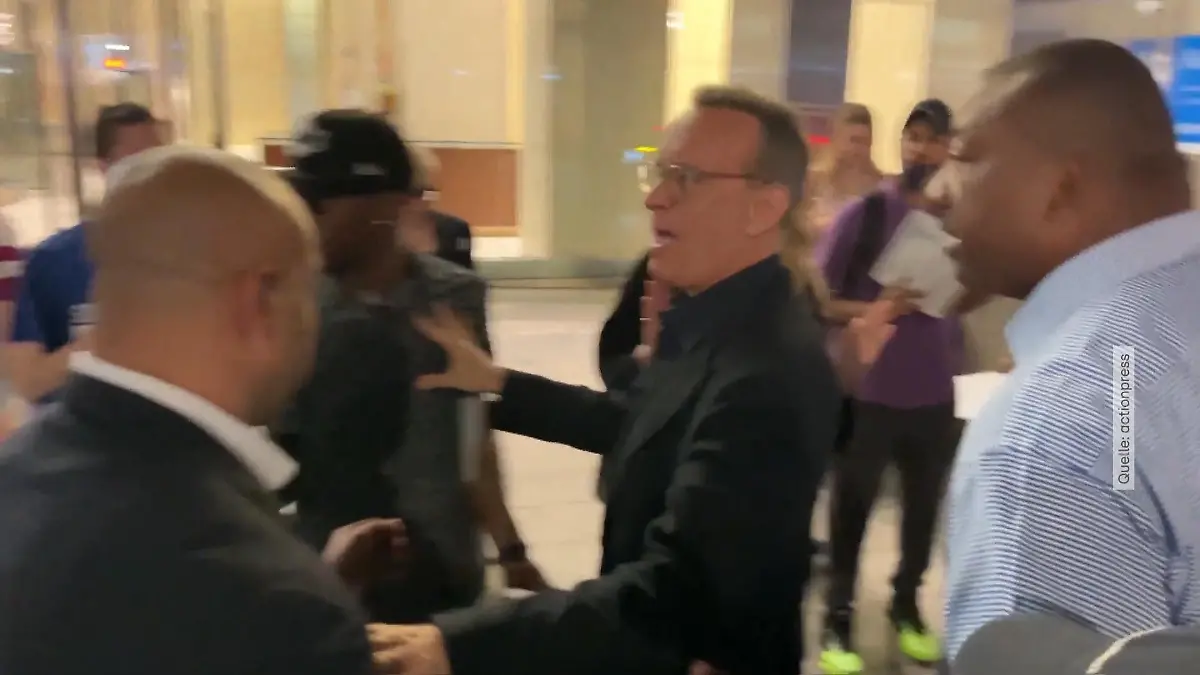 Hier rastet Tom Hanks komplett aus! So kennen wir den Hollywood-Star ja gar nicht