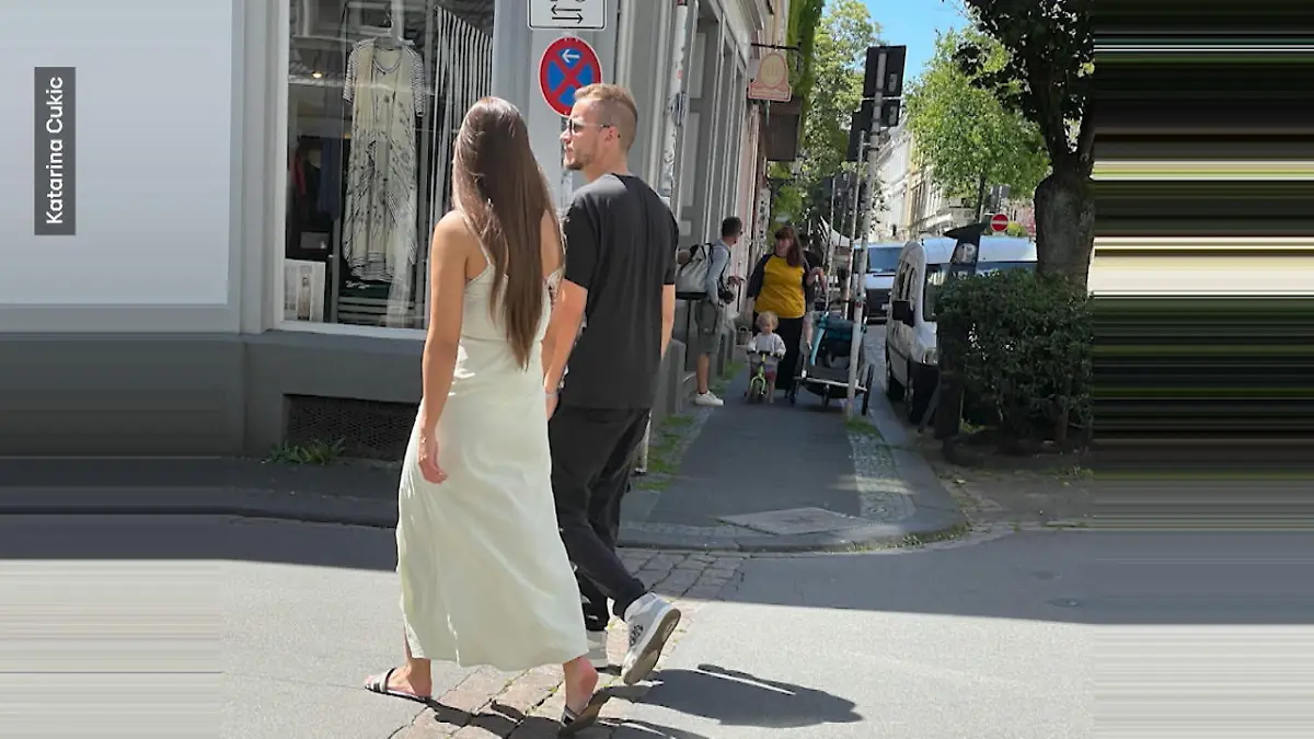 Julian Claßen mit neuer Frau gesichtet Unbekannte Brünette