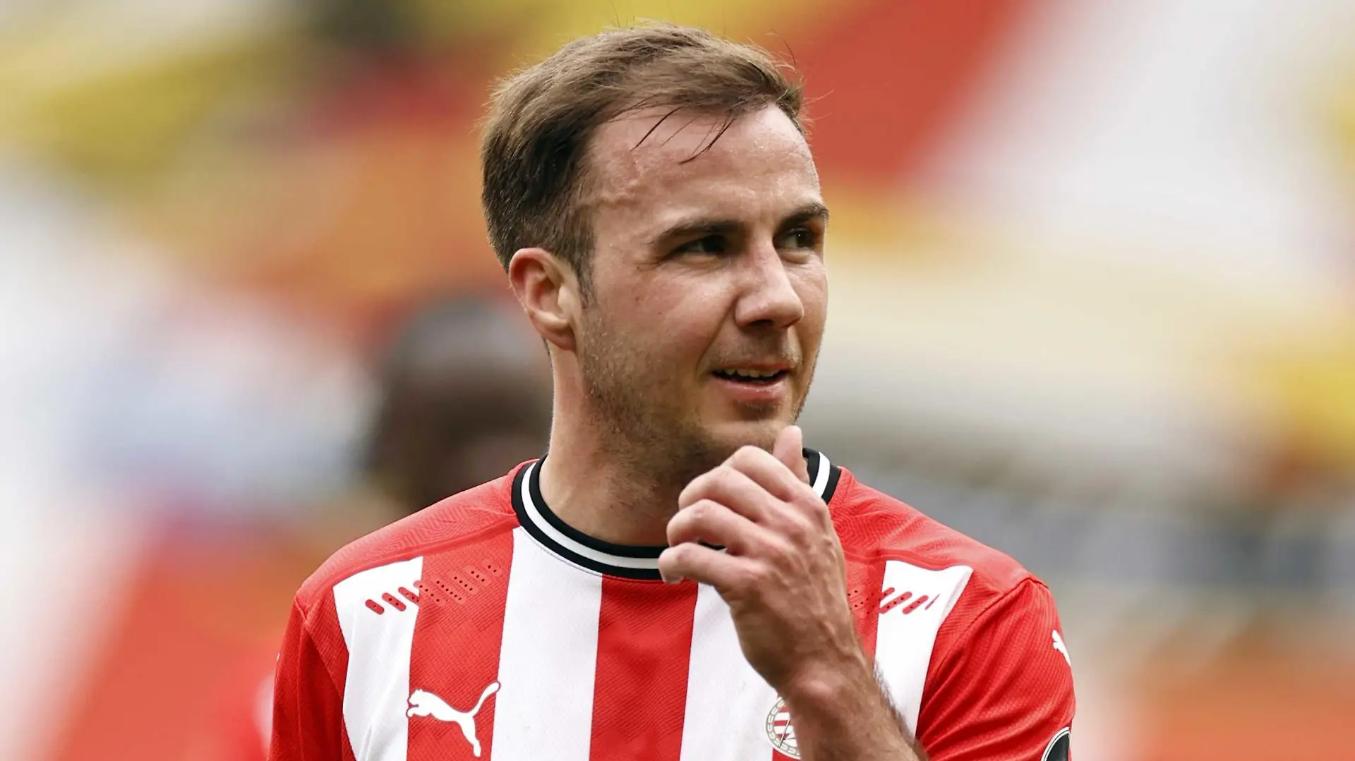 ARCHIV - 04.04.2021, Niederlande, Eindhoven: Fußball: Ehrendivision, Niederlande, PSV Eindhoven - Heracles Almelo, Hauptrunde, 28. Spieltag, im Philips Stadion. Mario Götze vom PSV Eindhoven in Aktion. (zu dpa "Götze über Vereinswahl: «Trainer wichtigste Personalie im Fußball») Foto: Maurice Van Steen/ANP/dpa +++ dpa-Bildfunk +++