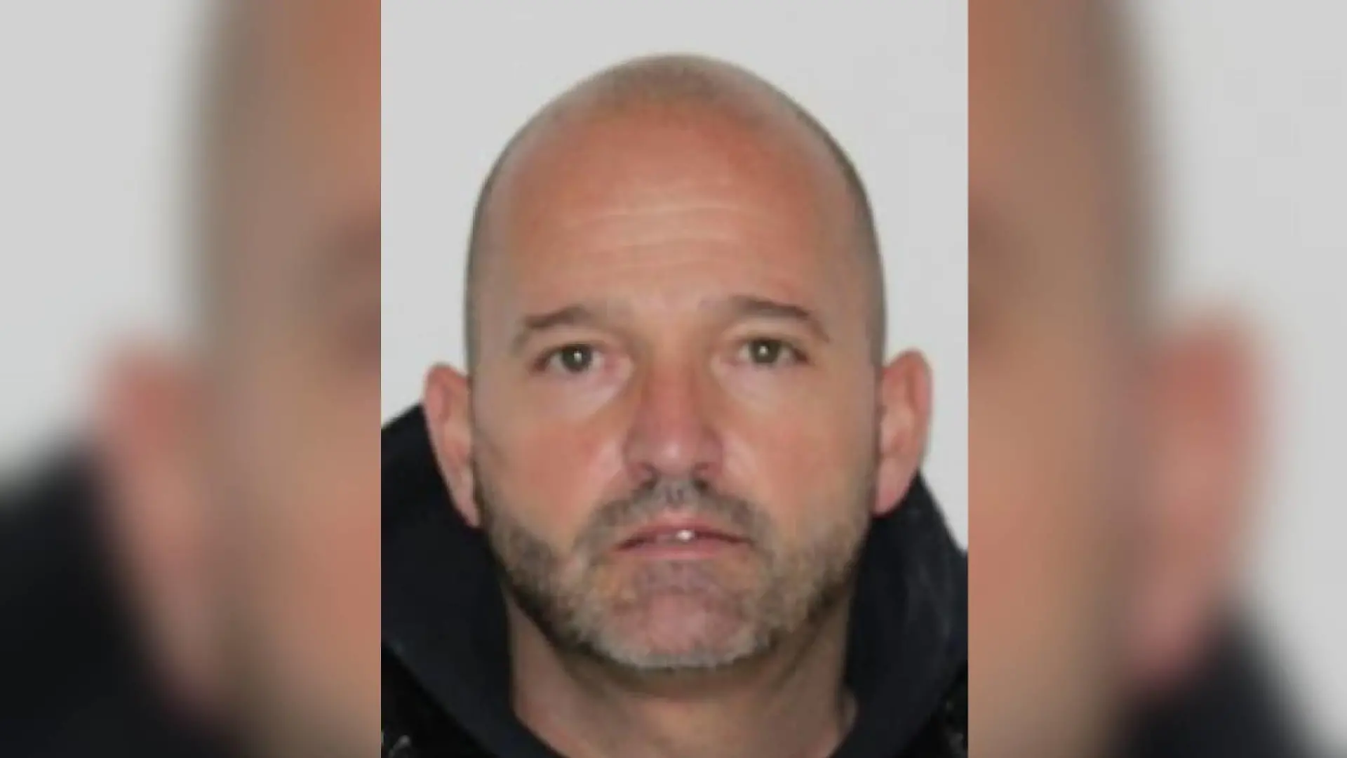Der 51-jährige konnte in einem unbeobachteten Moment zu Fuß entkommen.
