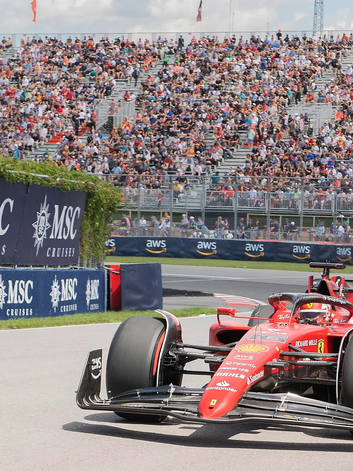  June 17, 2022, Montreal, PQ, Canada: Ferrari driver Charles Leclerc, of France, takes a turn at the Senna corner during the first practice session at the Formula One Canadian Grand Prix in Montreal, Friday, June 17, 2022. Charles Leclerc, PUBLICATIONxINxGERxSUIxAUTxONLY - ZUMAc35_ 20220617_zaf_c35_040 Copyright: xGrahamxHughesx