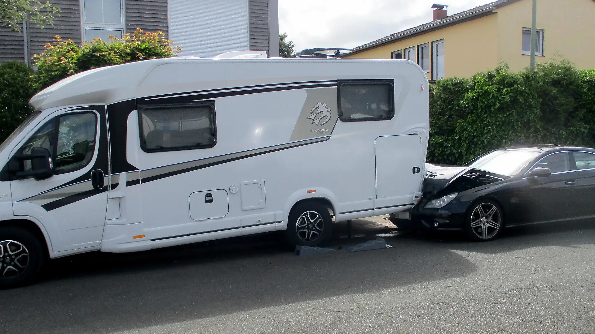 Unfall an der Königsberger Straße in Bremerhaven am 14.6.2022. Foto: Polizei Bremerhaven